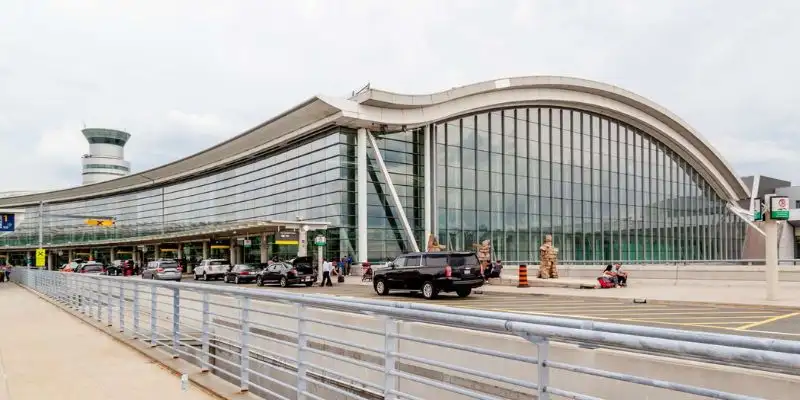 Air Canada YYZ Terminal – Toronto Pearson International Airport