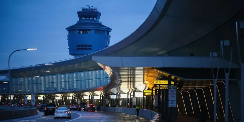 Delta Airlines LGA Terminal – LaGuardia Airport