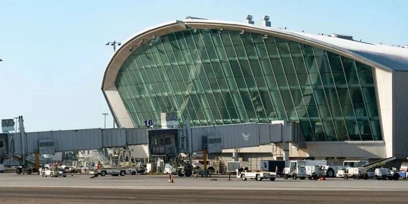 Southwest Airlines FAT Terminal – Fresno Yosemite International Airport