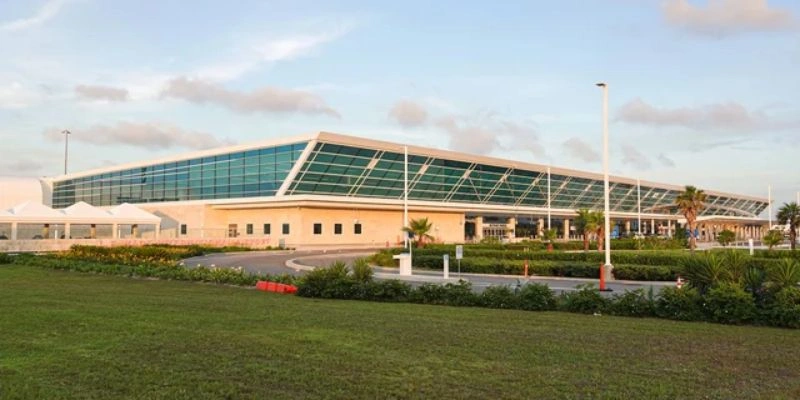 Delta Airlines BDA Terminal – L.F. Wade International Airport