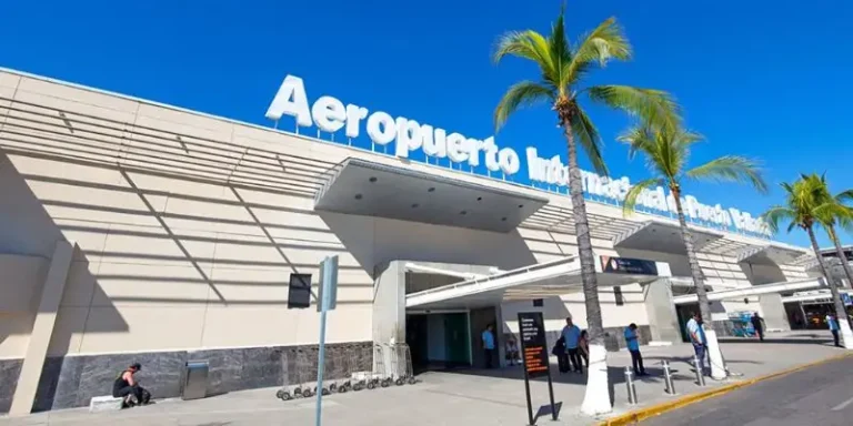 Licenciado Gustavo Díaz Ordaz International Airport