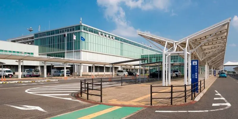 Japan Airlines KKJ Terminal – Kitakyushu Airport