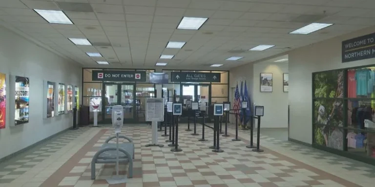 Marquette Sawyer Regional Airport