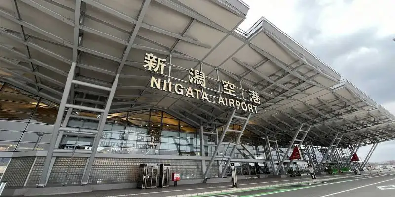 Japan Airlines KIJ Terminal – Niigata Airport